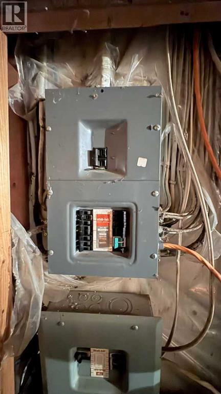 8029 Twp 102, Seven Persons, Alberta  T0K 1Z0 - Photo 12 - A2277832