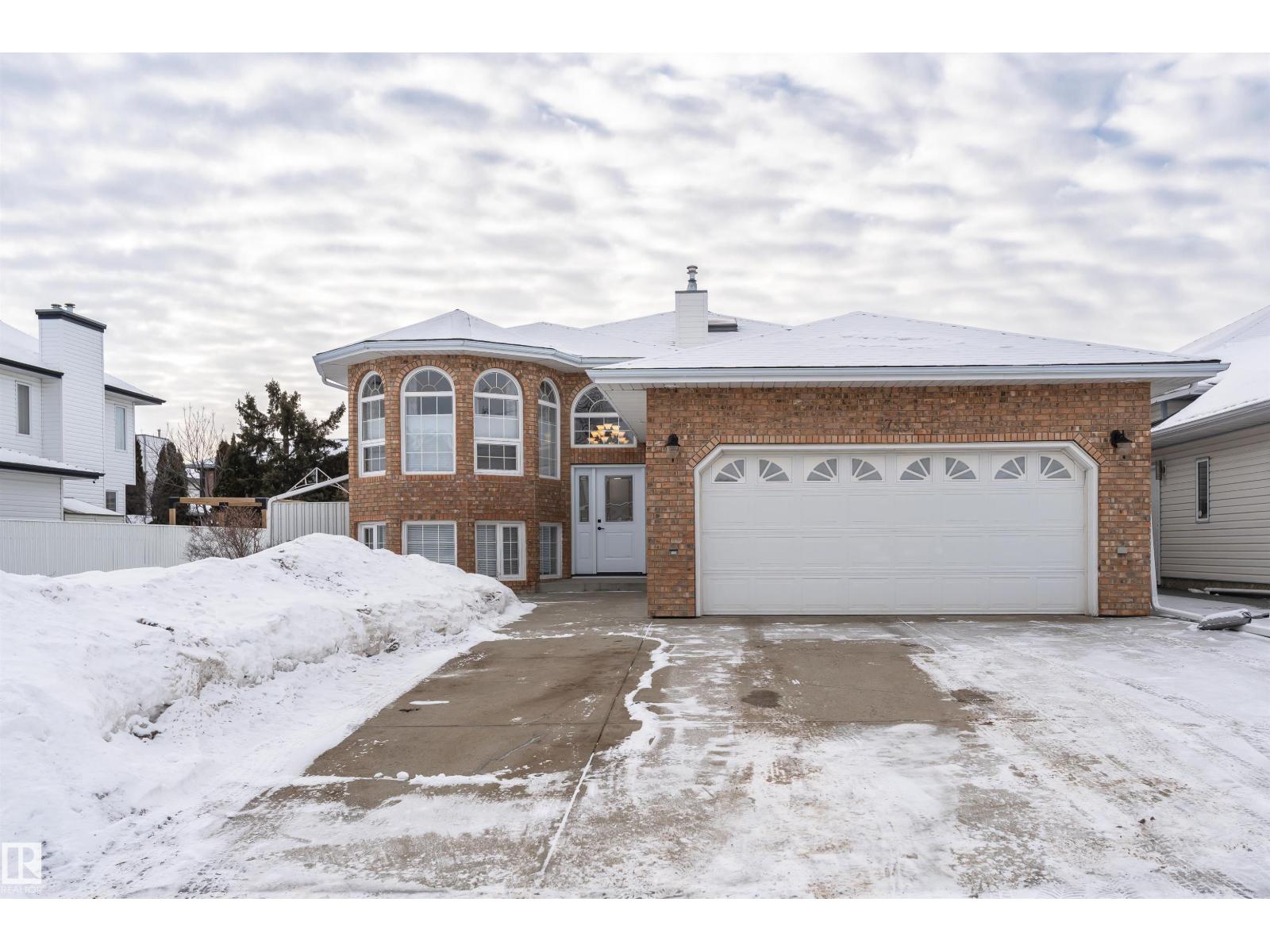 5755 161 AV NW, Edmonton, Alberta