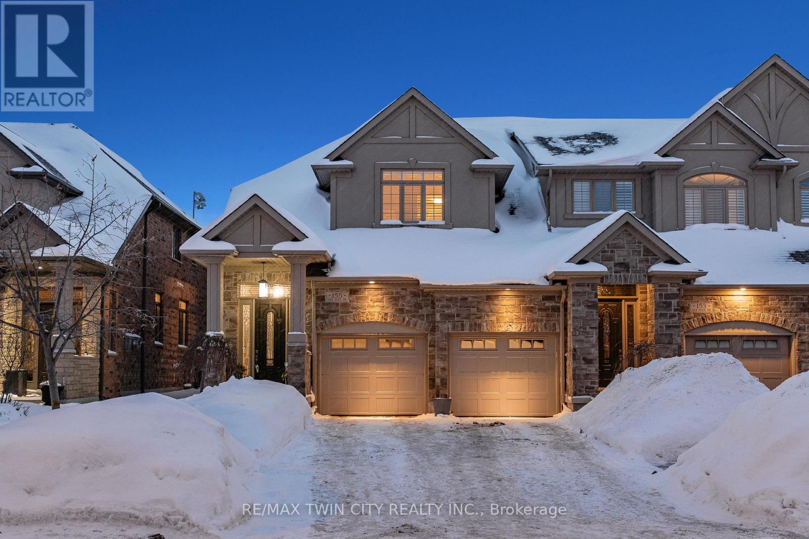 155 Oak Park Drive, Waterloo, Ontario  N2K 0B3 - Photo 1 - X12766952