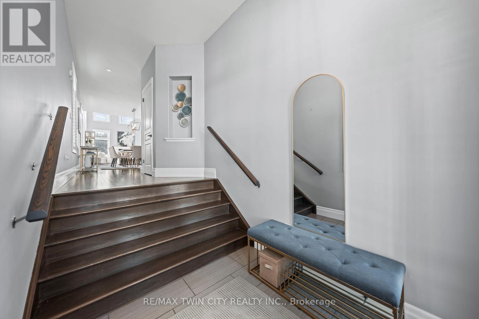 155 Oak Park Drive, Waterloo, Ontario  N2K 0B3 - Photo 7 - X12766952