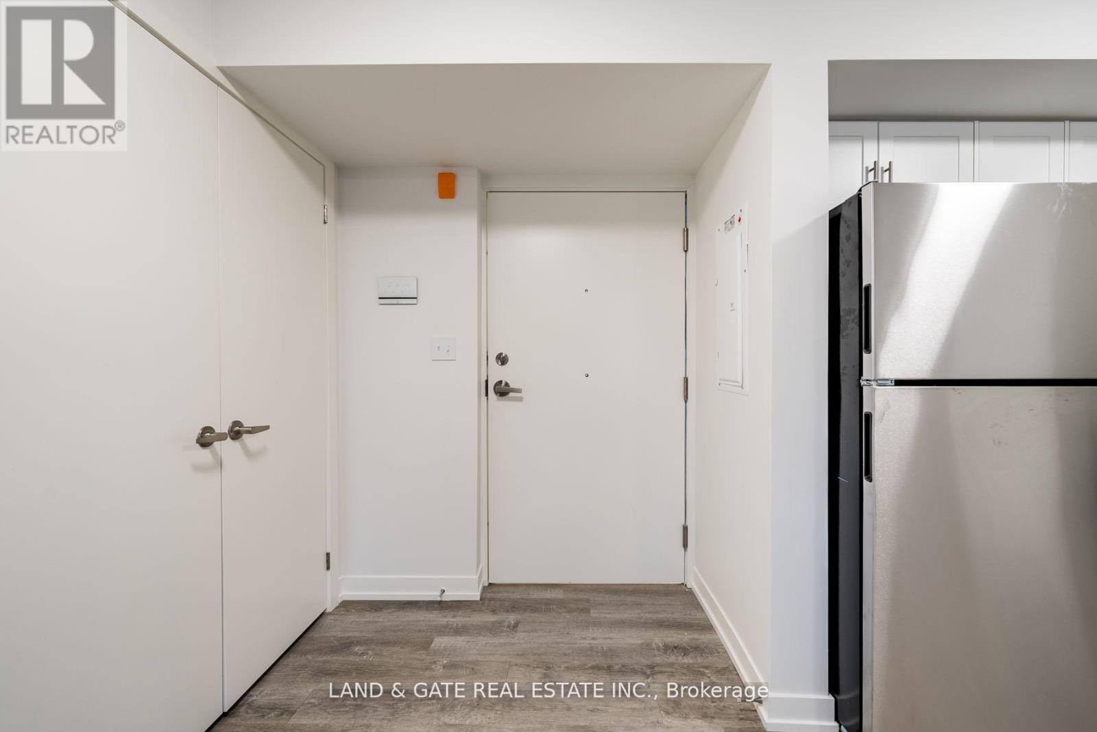 604 - 976 Simcoe Street N, Oshawa, Ontario  L1G 4W4 - Photo 4 - E12767030