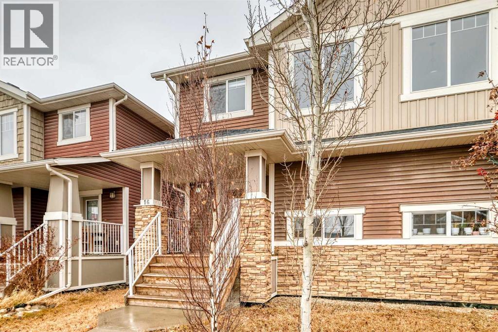 16 Fireside Way, Cochrane, Alberta  t4c 0r1 - Photo 2 - A2271896