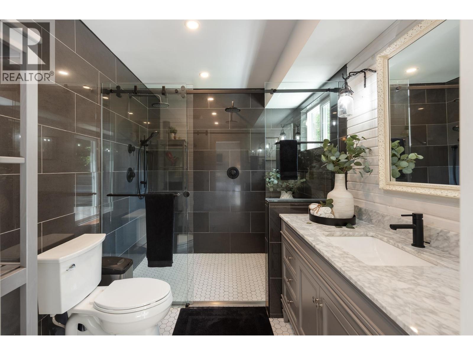 27454 110 Avenue, Maple Ridge, British Columbia  V2W 1P5 - Photo 10 - R3086976