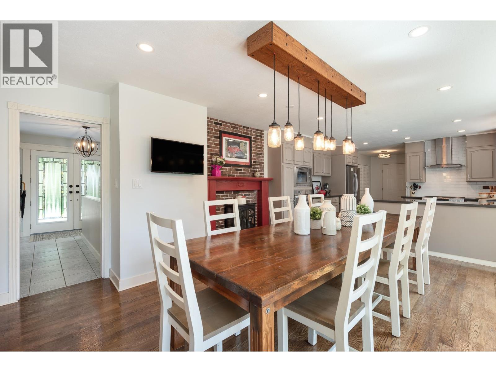 27454 110 Avenue, Maple Ridge, British Columbia  V2W 1P5 - Photo 4 - R3086976