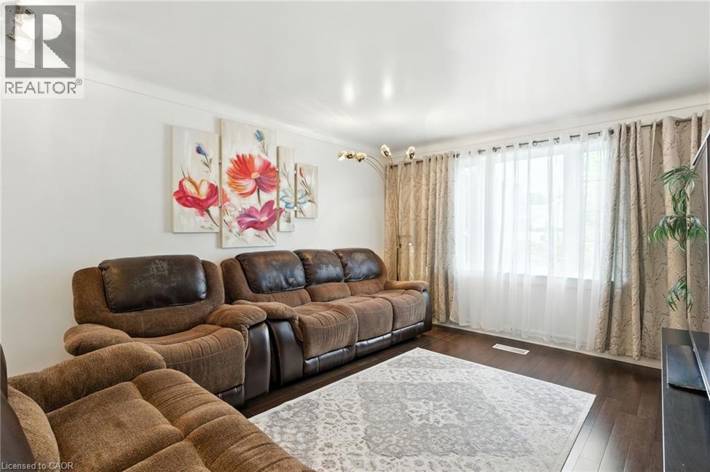 39 Clayburn Avenue, St. Catharines, Ontario  L2P 2T8 - Photo 12 - 40770990