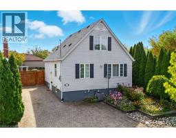 39 CLAYBURN Avenue, St. Catharines, Ontario
