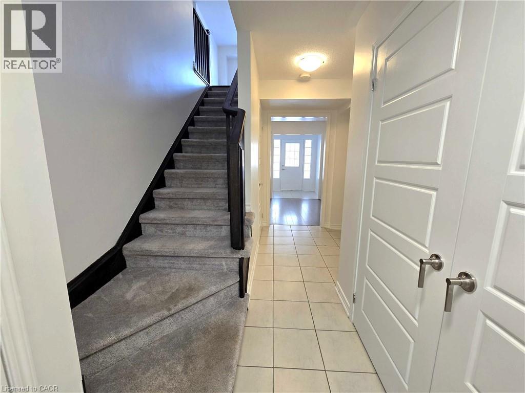 518 Buckeye Court, Milton, Ontario  L9T 7E7 - Photo 4 - 40803601