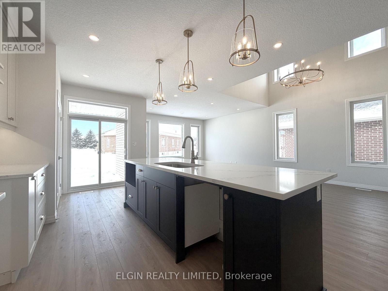 258 Renaissance Drive, St. Thomas, Ontario  N5R 0P9 - Photo 10 - X12767012