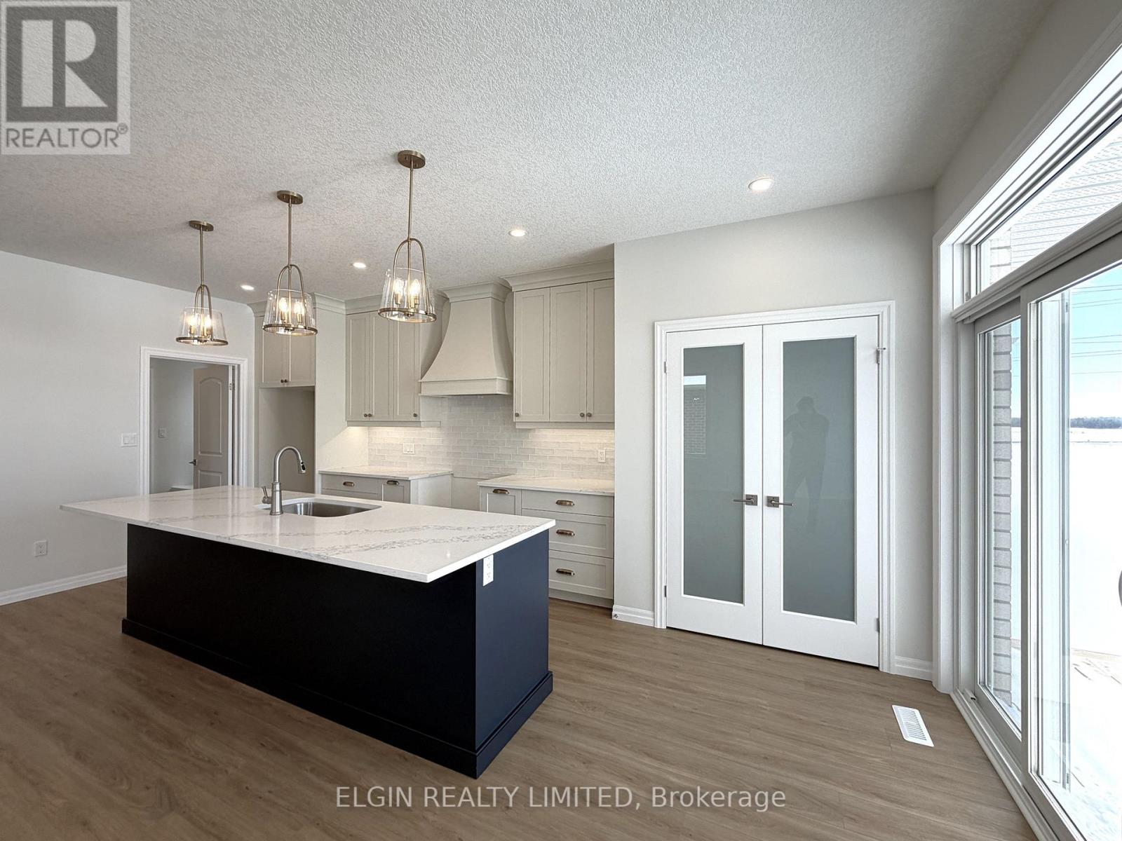 258 Renaissance Drive, St. Thomas, Ontario  N5R 0P9 - Photo 12 - X12767012