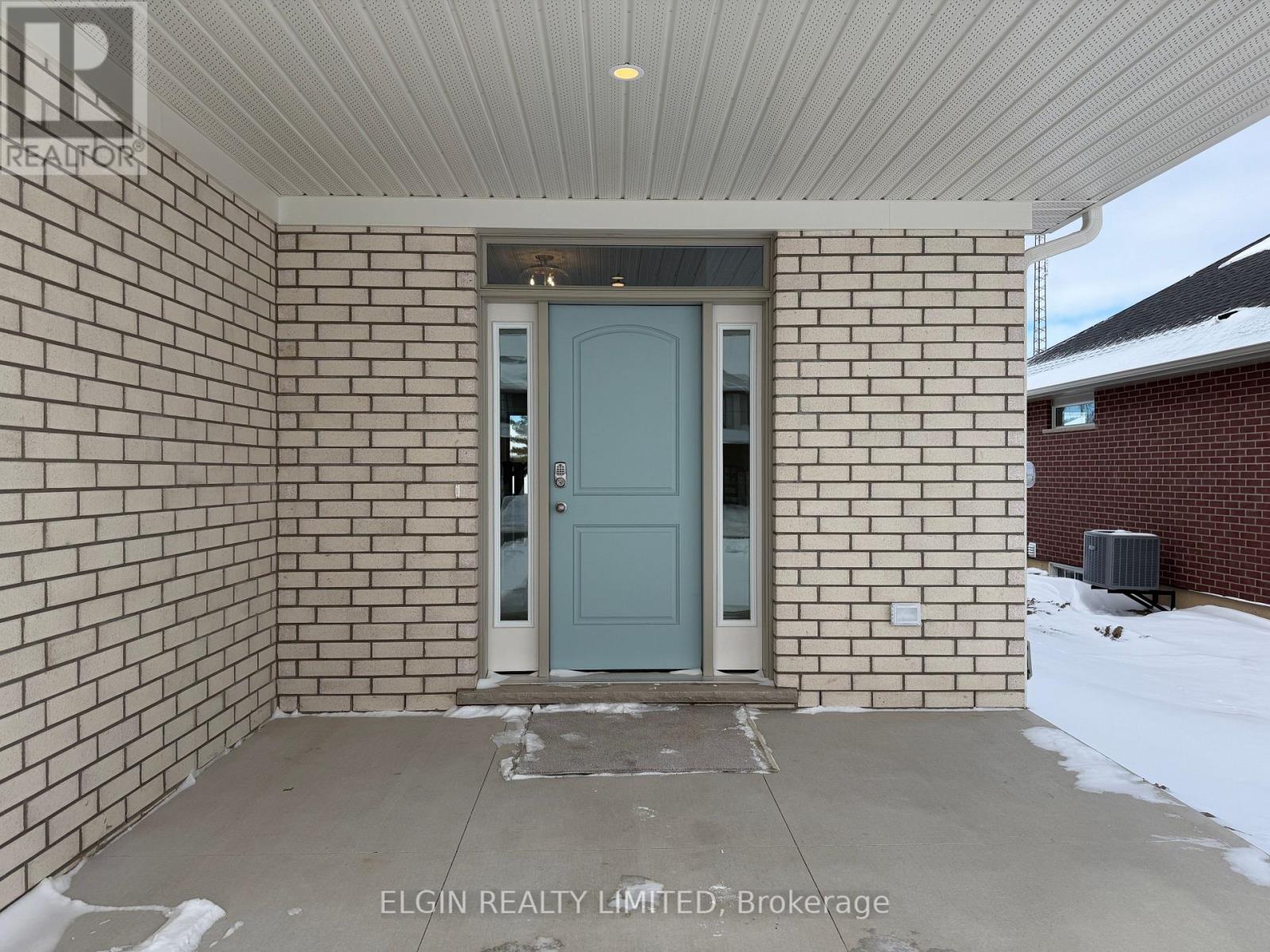 258 Renaissance Drive, St. Thomas, Ontario  N5R 0P9 - Photo 3 - X12767012
