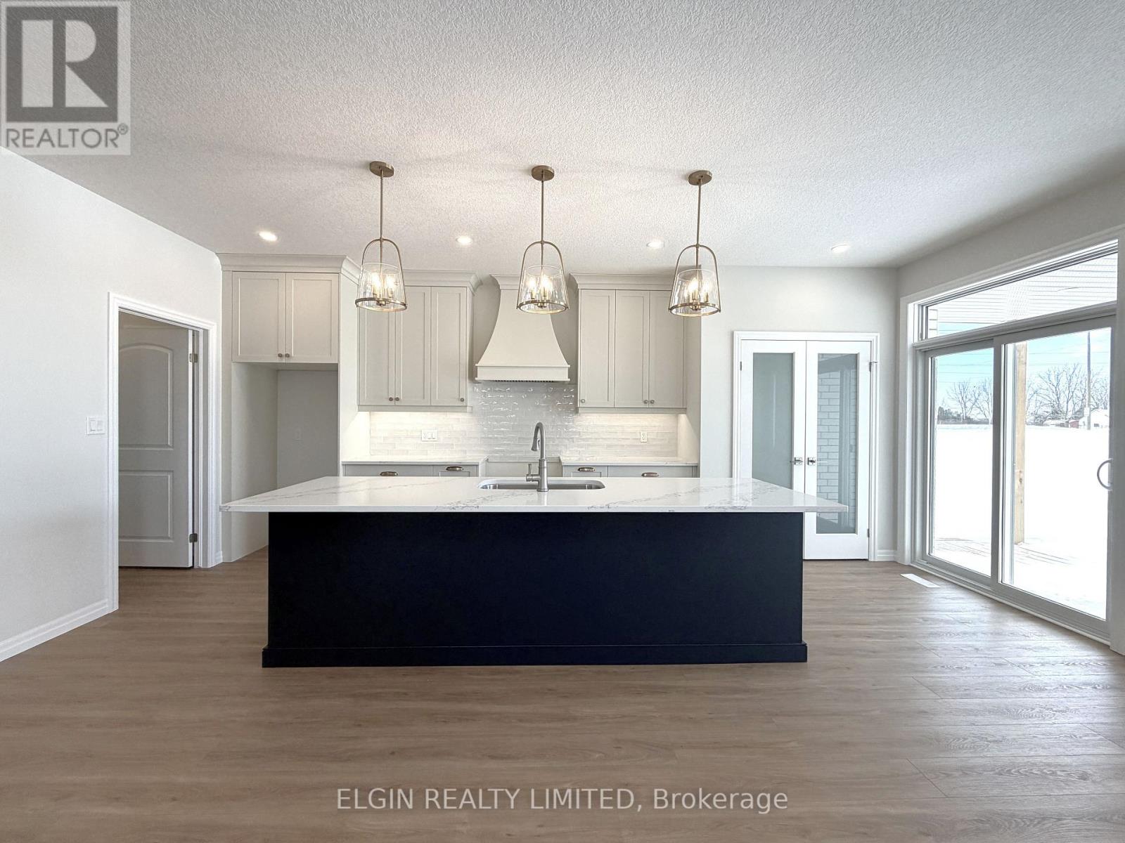 258 Renaissance Drive, St. Thomas, Ontario  N5R 0P9 - Photo 8 - X12767012