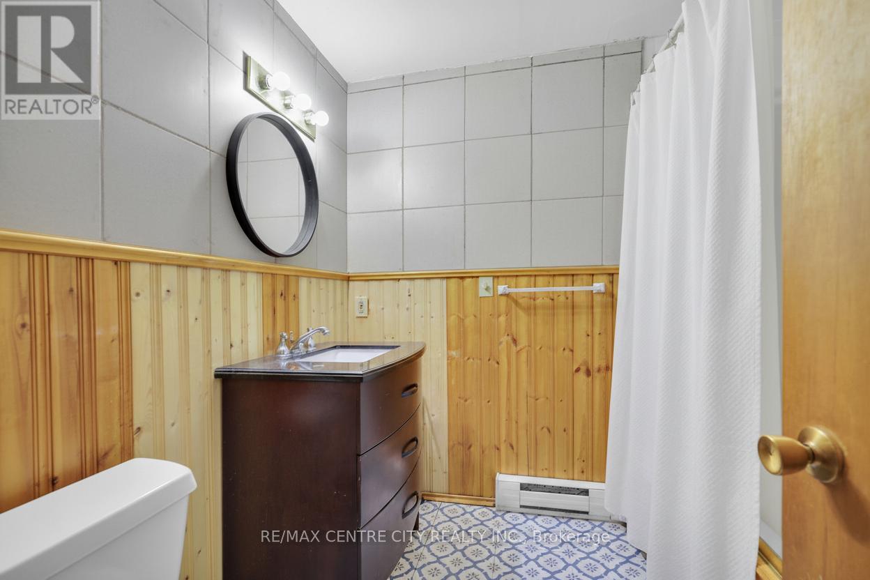 Photo 19 of 33 for 55 Mohegan Crescent