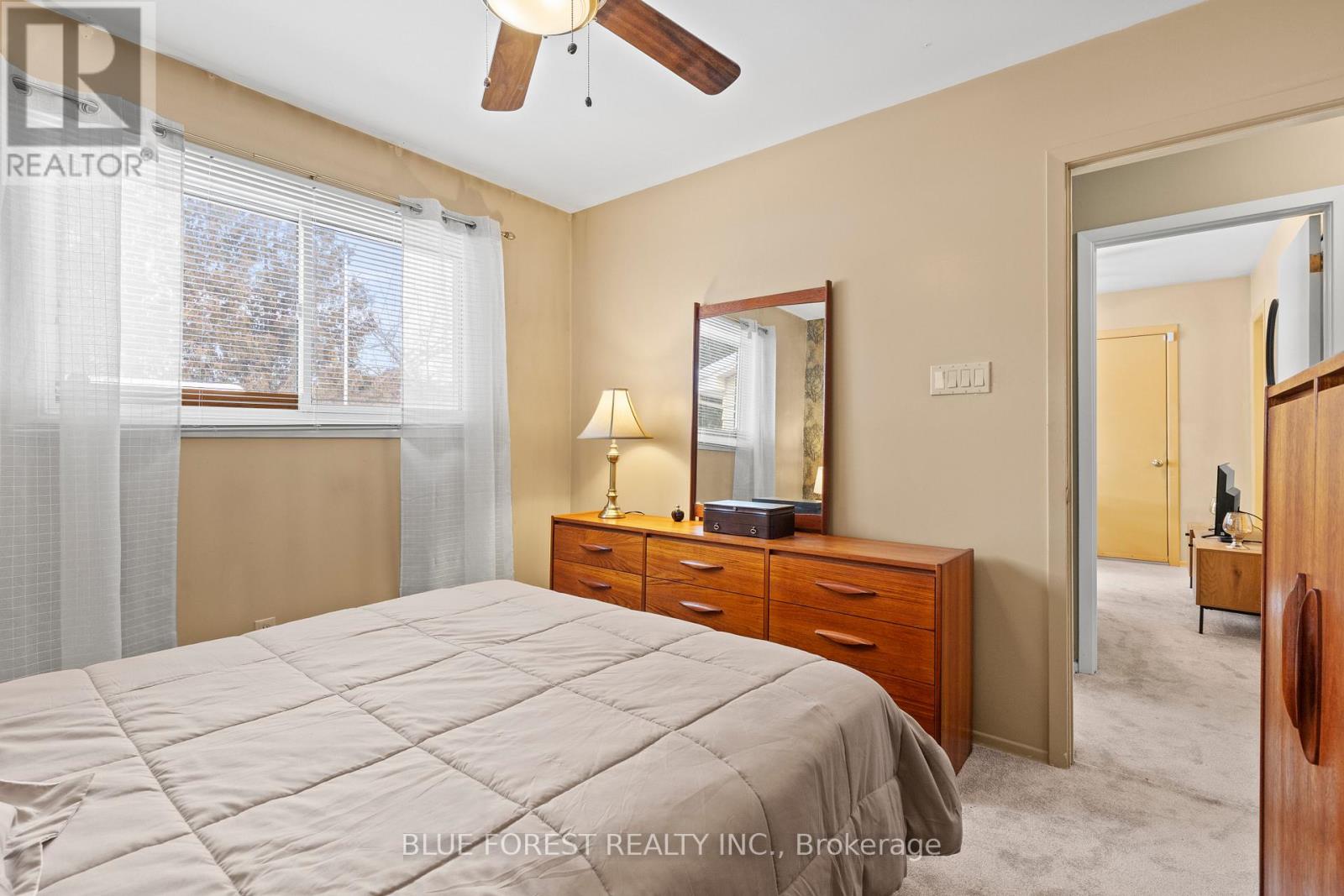 Photo 20 of 42 for 33 Cornell Crescent