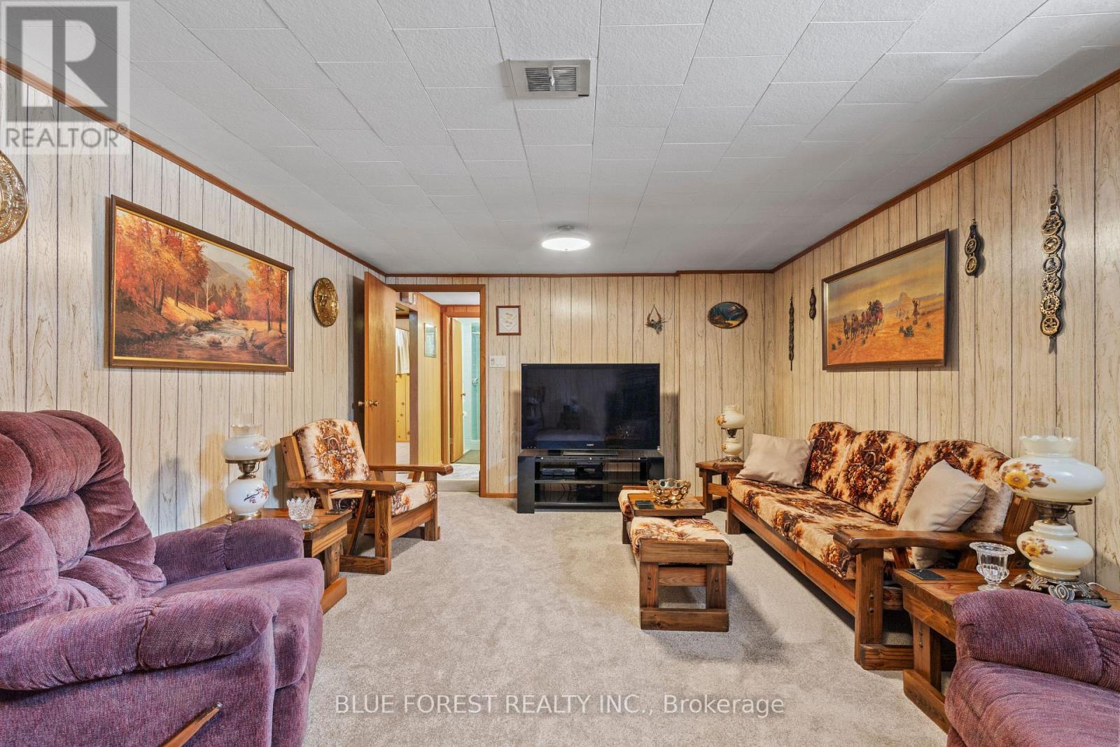 Photo 26 of 42 for 33 Cornell Crescent