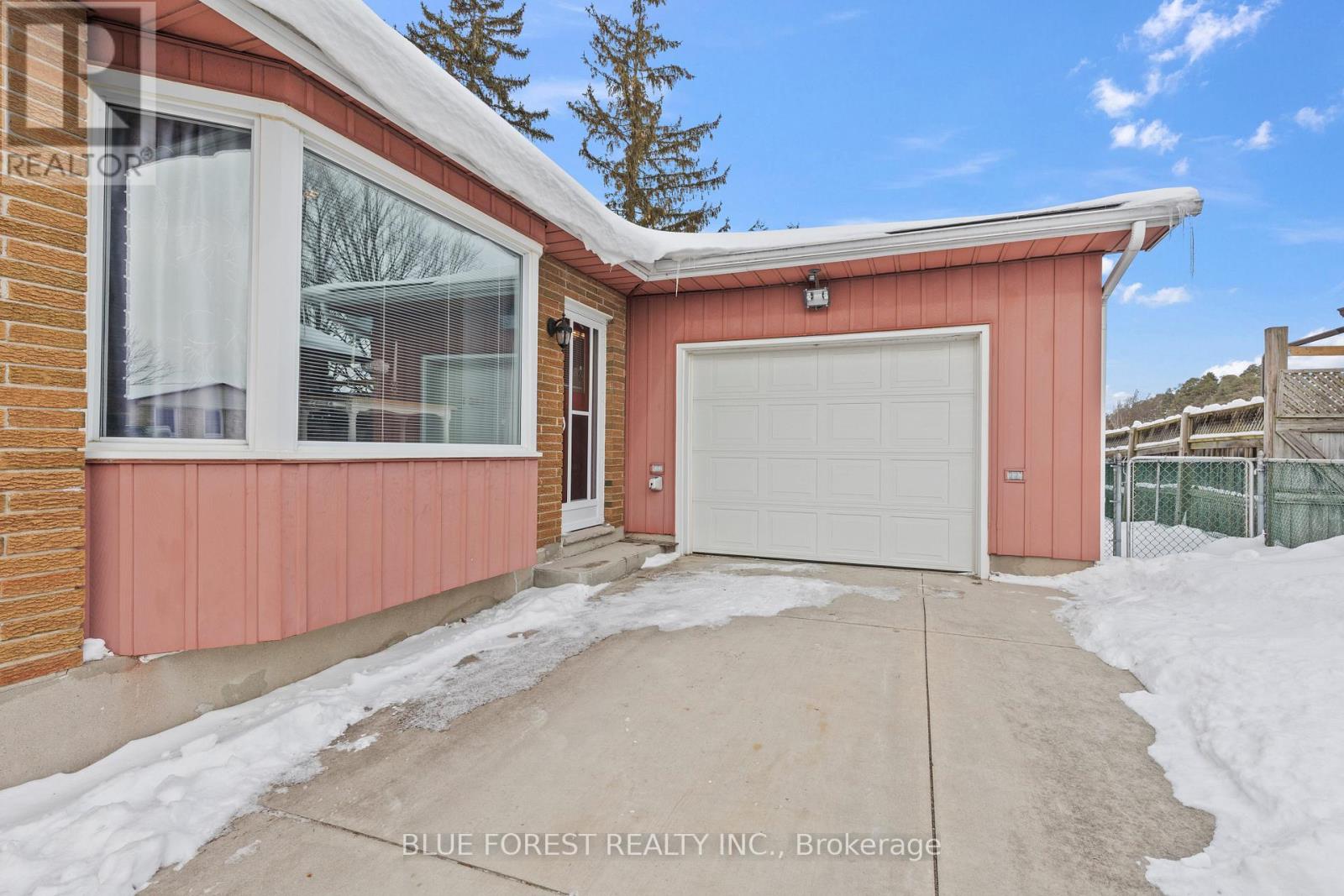 Photo 36 of 42 for 33 Cornell Crescent