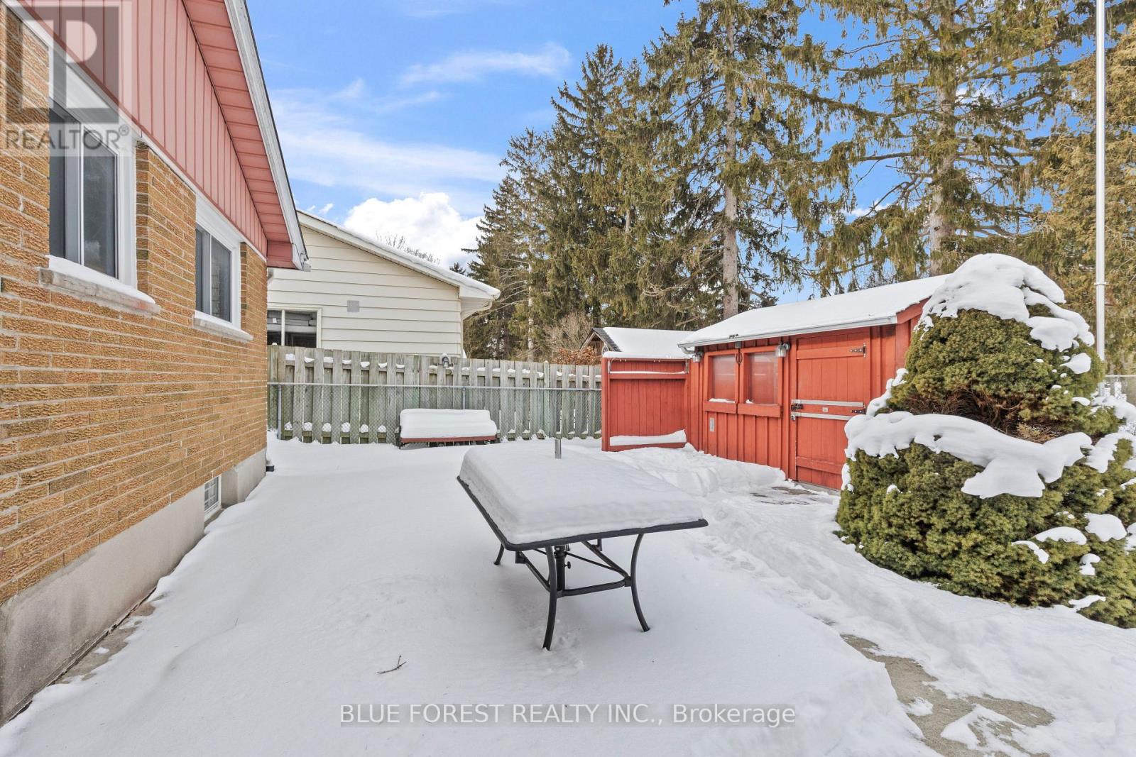 Photo 37 of 42 for 33 Cornell Crescent