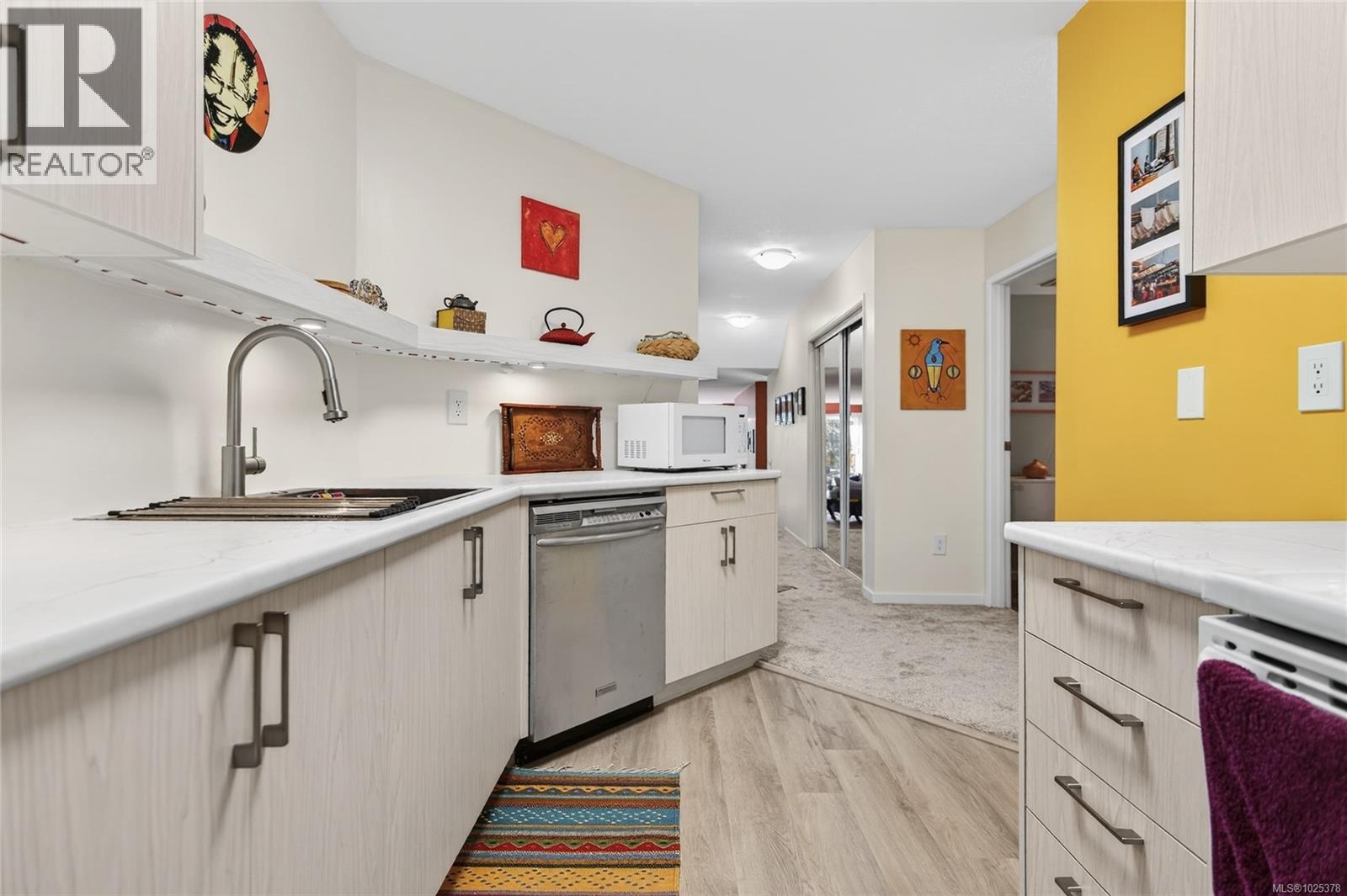 111 2250 Manor Pl, Comox, British Columbia  V9M 1C5 - Photo 4 - 1025378