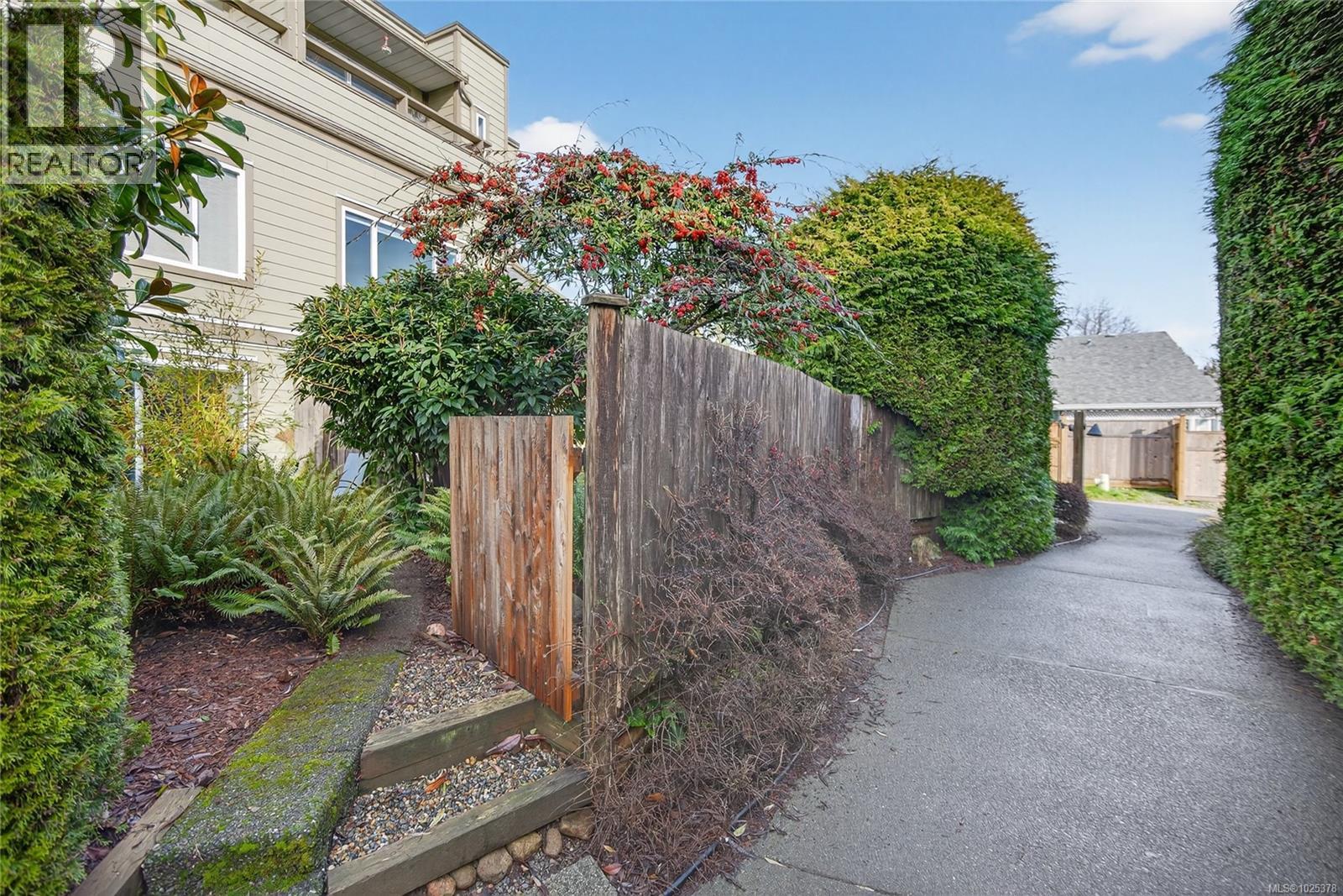 111 2250 Manor Pl, Comox, British Columbia  V9M 1C5 - Photo 47 - 1025378