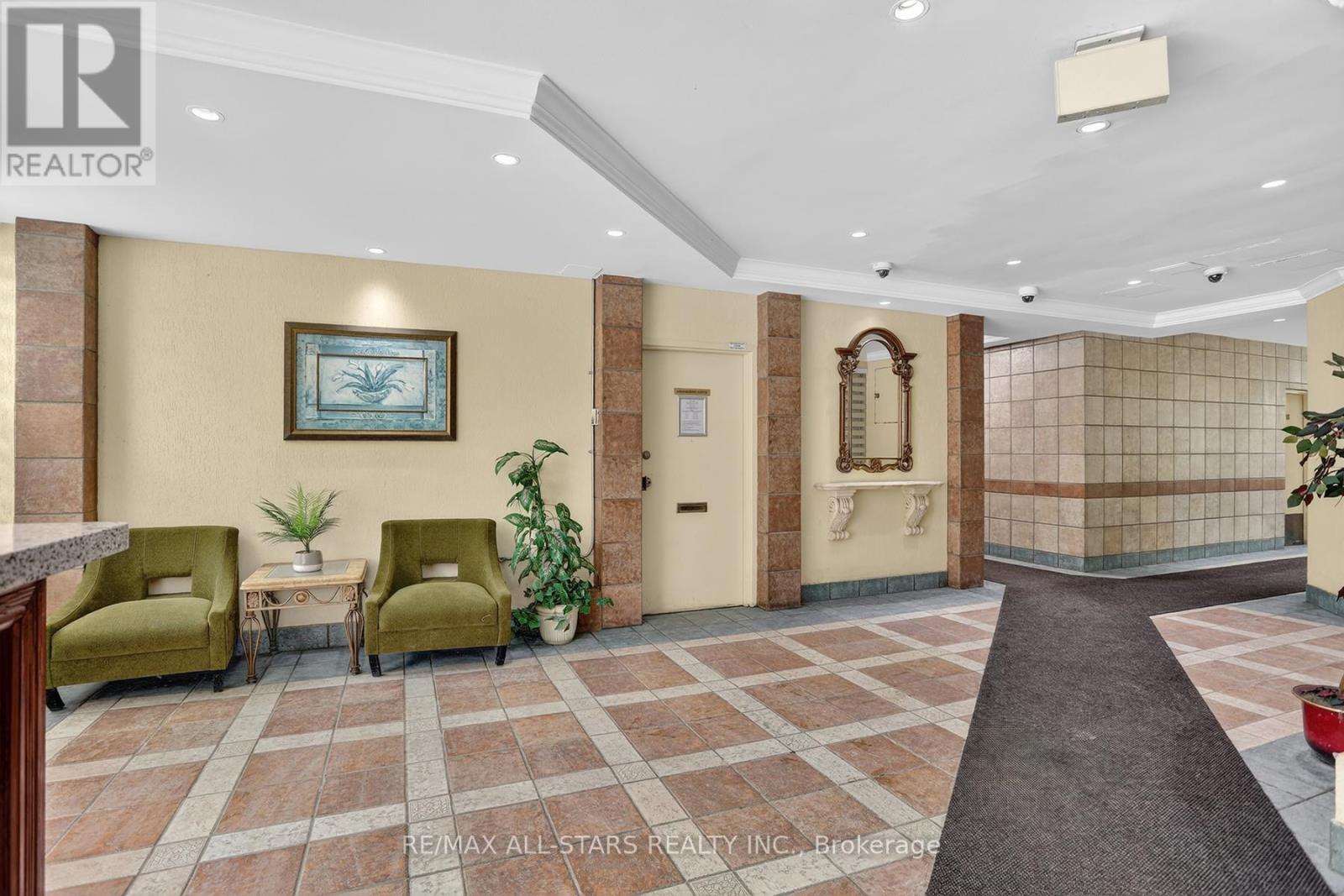 501 - 90 Ling Road, Toronto, Ontario  M1E 4Y3 - Photo 4 - E12754480