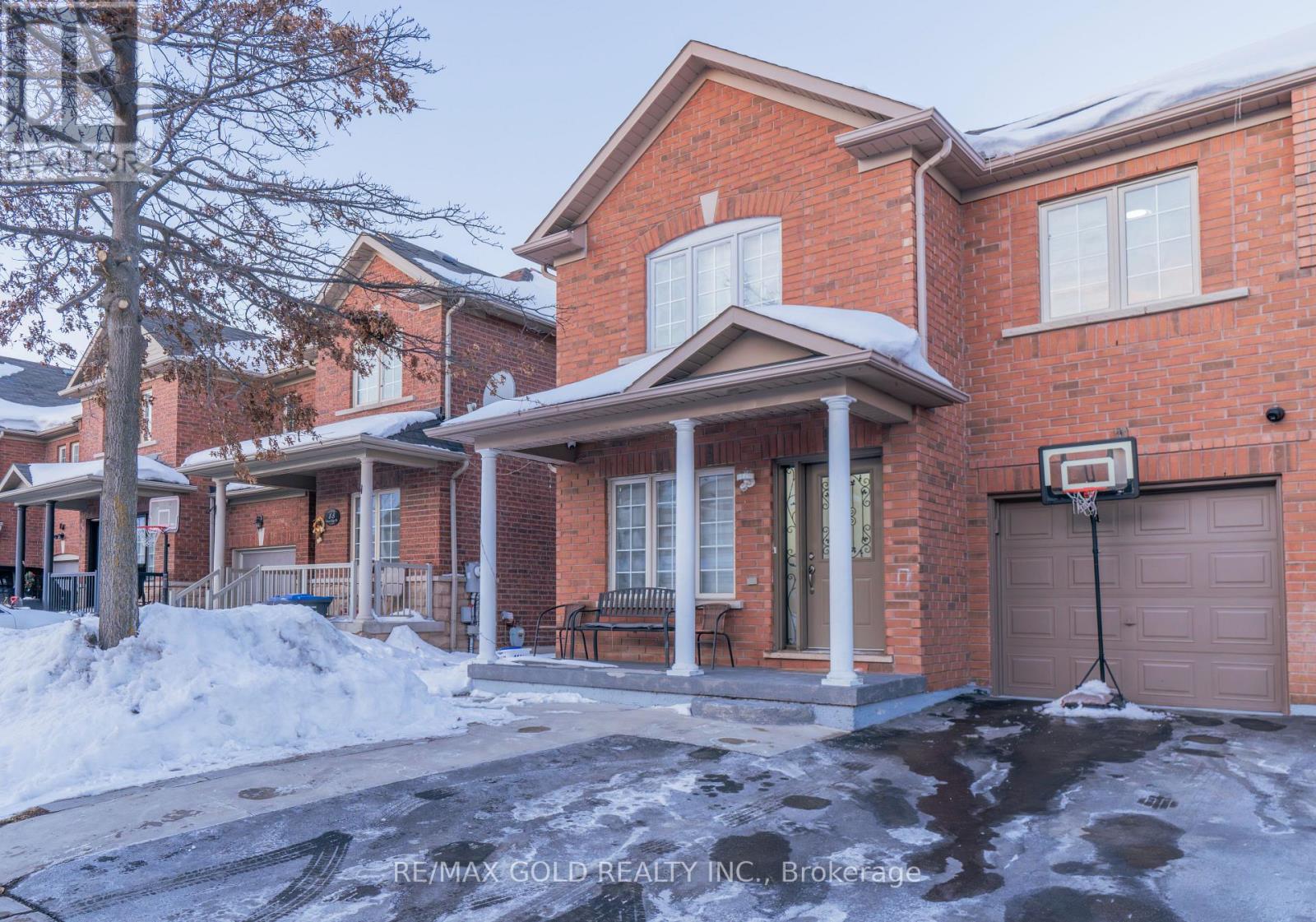 86 Ocean Ridge Drive, Brampton, Ontario  L6R 3L5 - Photo 4 - W12760292
