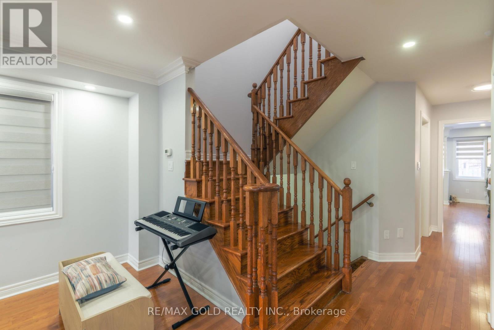 86 Ocean Ridge Drive, Brampton, Ontario  L6R 3L5 - Photo 7 - W12760292