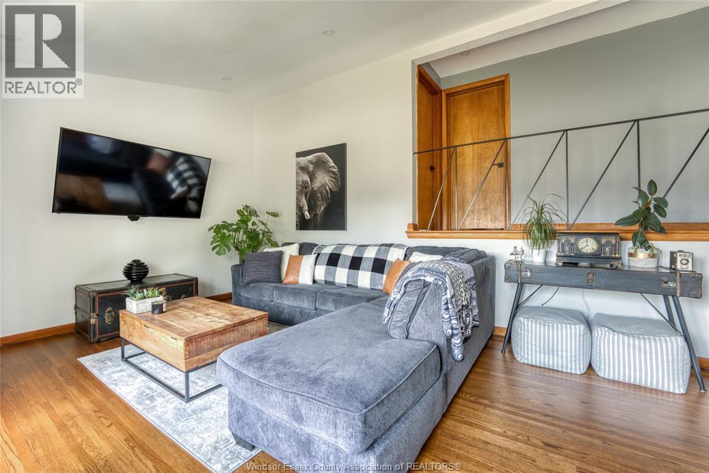 3790 Rockwell, Windsor, Ontario  N9E 2B2 - Photo 3 - 26002771