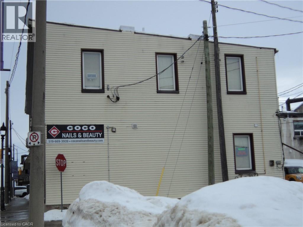 17 Church Street W, Elmira, Ontario  N3B 1M2 - Photo 3 - 40700386