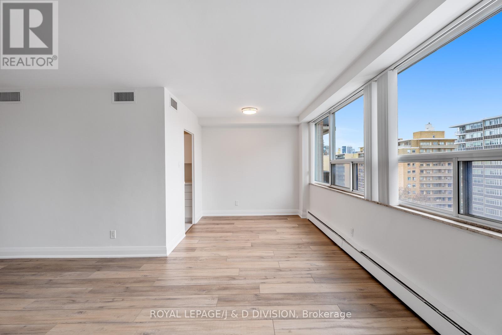 1002 - 484 Avenue Road, Toronto, Ontario  M4V 2J5 - Photo 7 - C12767010