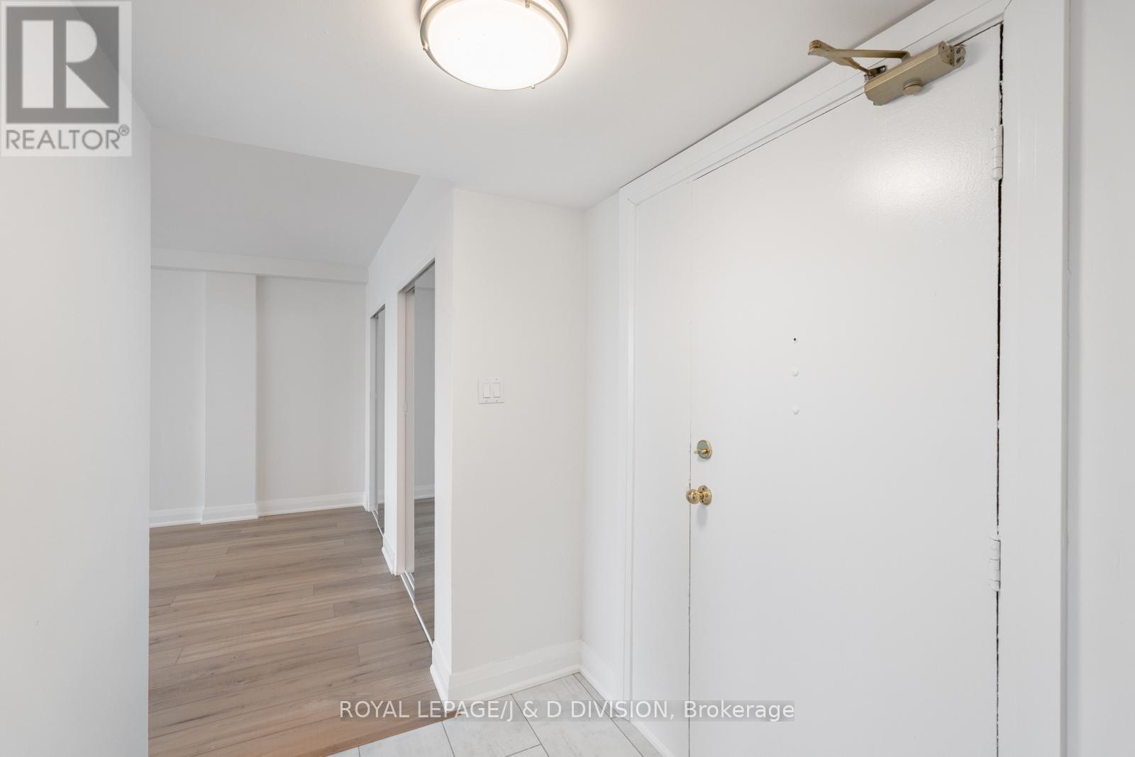 1002 - 484 Avenue Road, Toronto, Ontario  M4V 2J5 - Photo 8 - C12767010