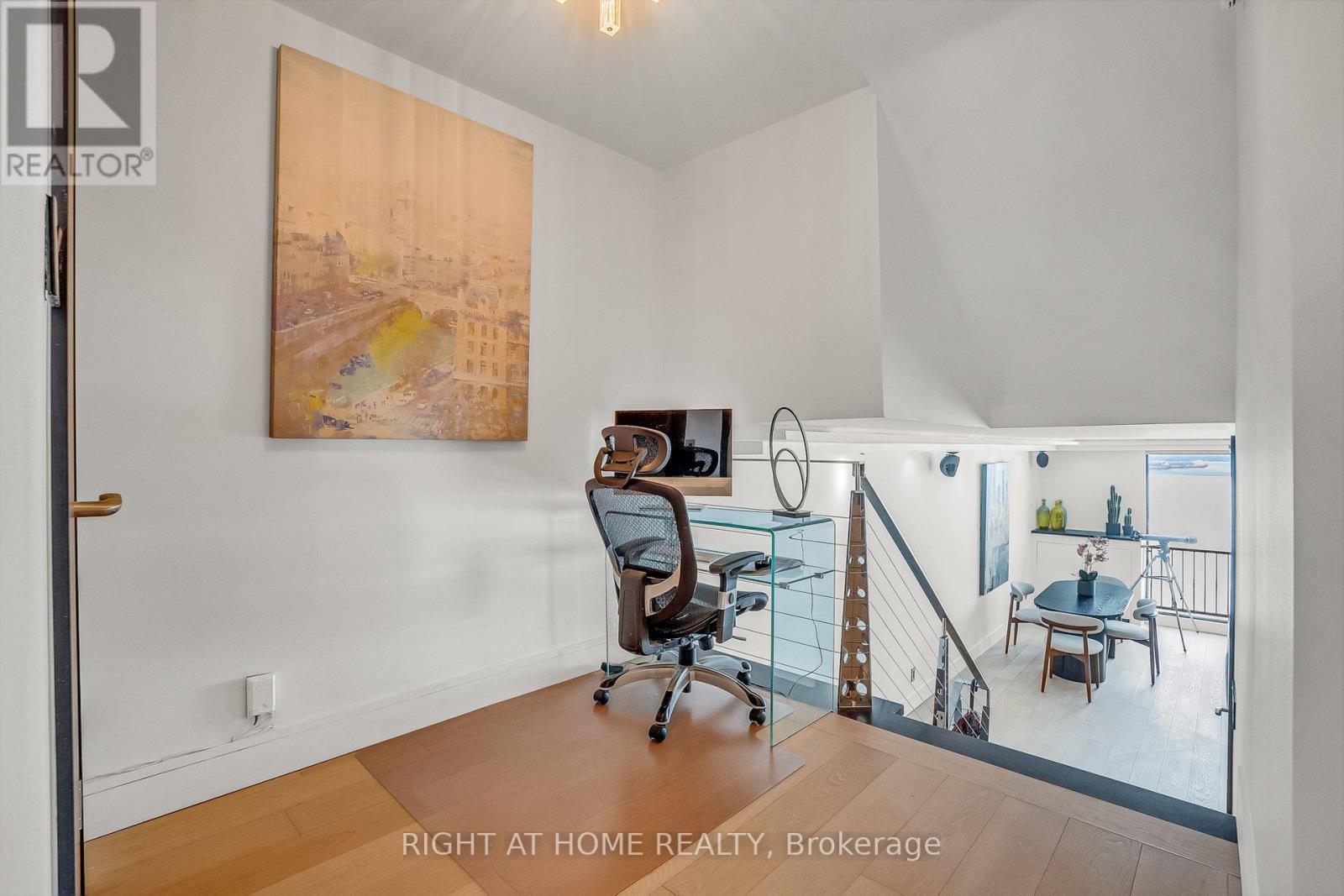 #2019 - 33 Harbour Square, Toronto (Waterfront Communities), Ontario  M5J 2G2 - Photo 16 - C12767028