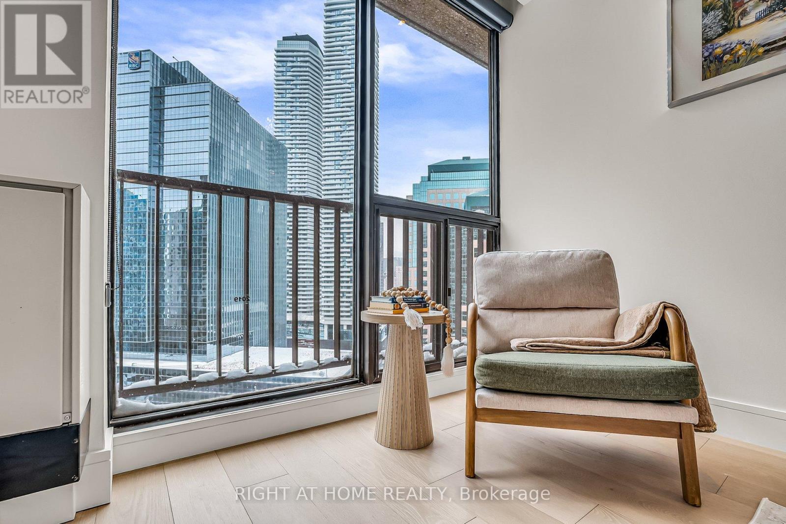 #2019 - 33 Harbour Square, Toronto (Waterfront Communities), Ontario  M5J 2G2 - Photo 20 - C12767028