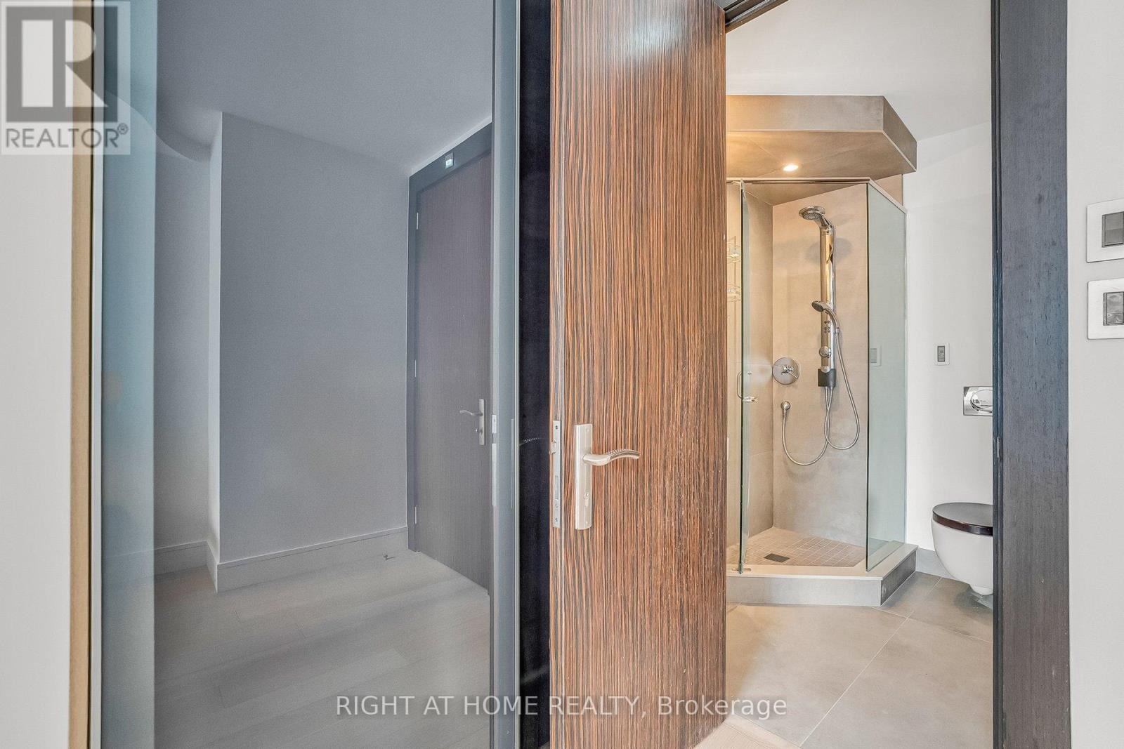 #2019 - 33 Harbour Square, Toronto (Waterfront Communities), Ontario  M5J 2G2 - Photo 26 - C12767028