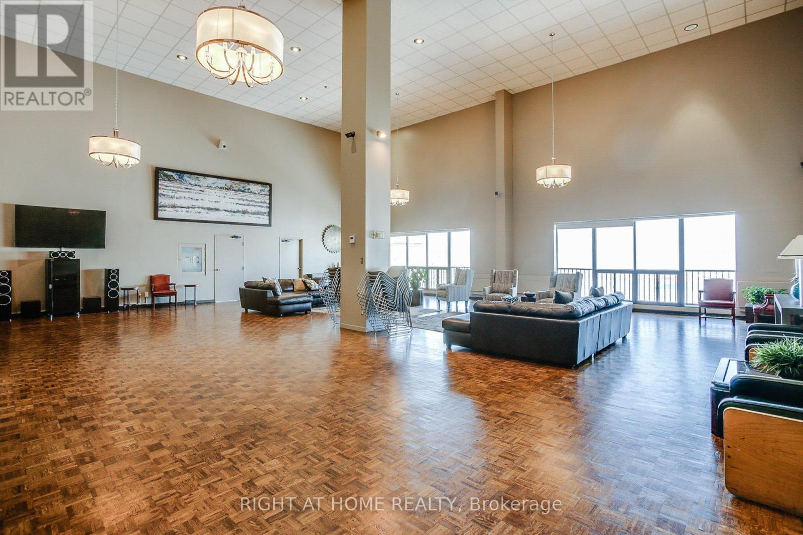 #2019 - 33 Harbour Square, Toronto (Waterfront Communities), Ontario  M5J 2G2 - Photo 33 - C12767028