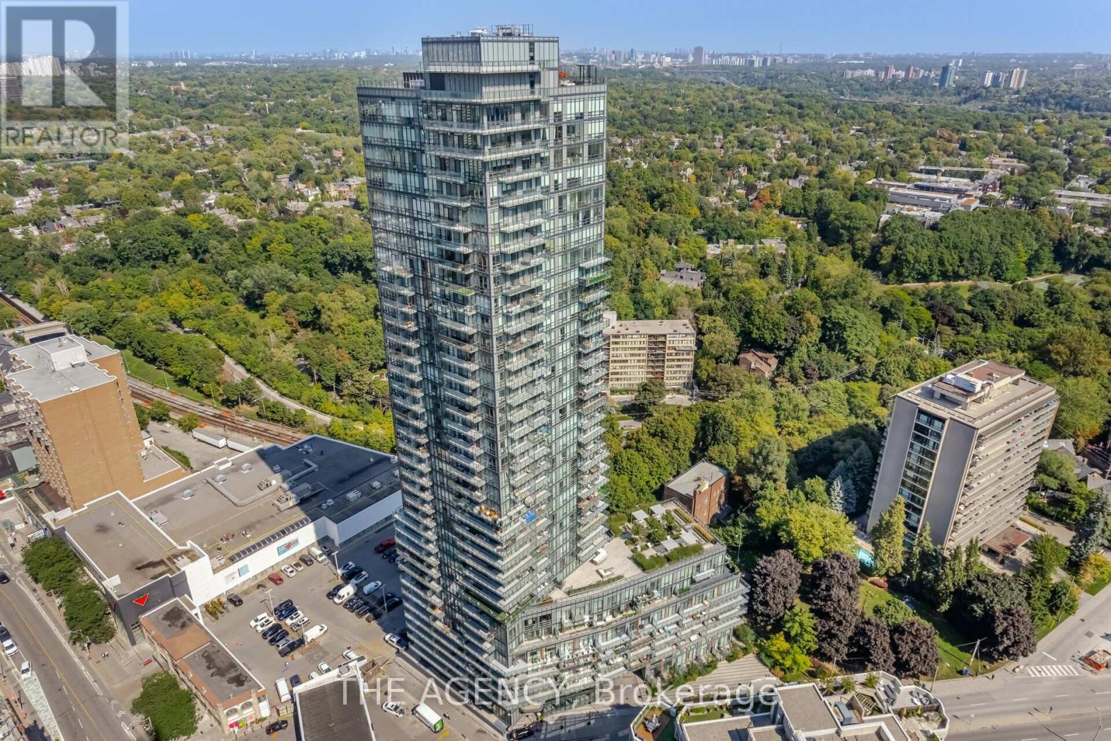 105 - 825 CHURCH STREET, Toronto, Ontario
