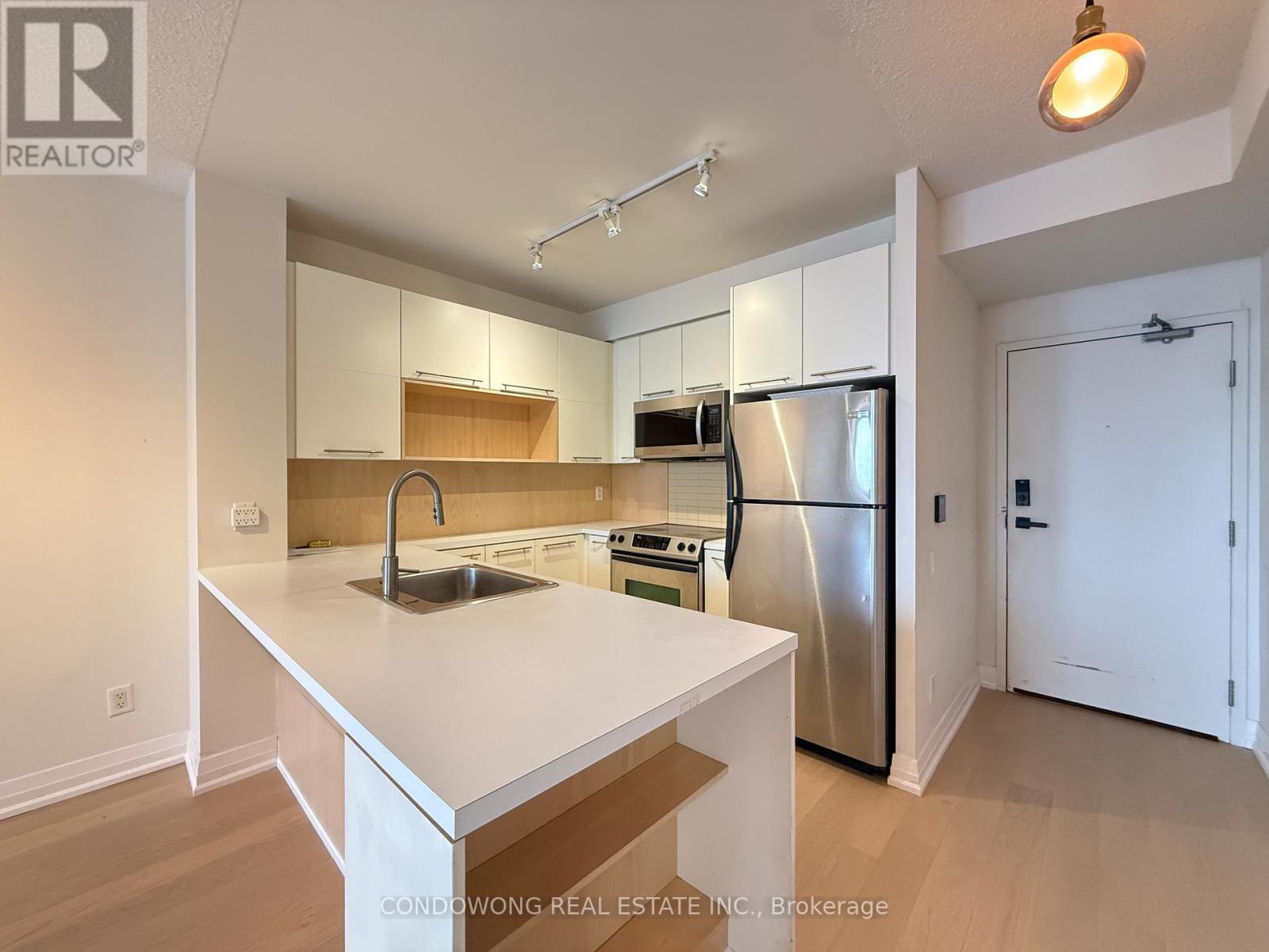 3203 - 21 Carlton Street, Toronto, Ontario  M5B 1L3 - Photo 10 - C12767156