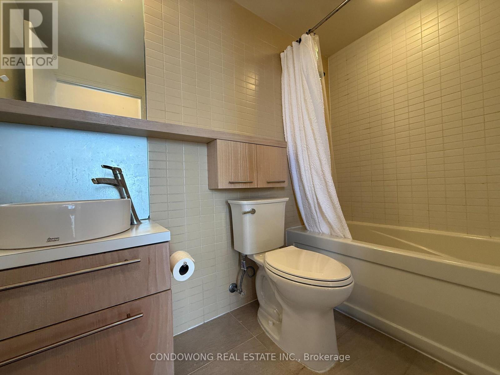 3203 - 21 Carlton Street, Toronto, Ontario  M5B 1L3 - Photo 9 - C12767156