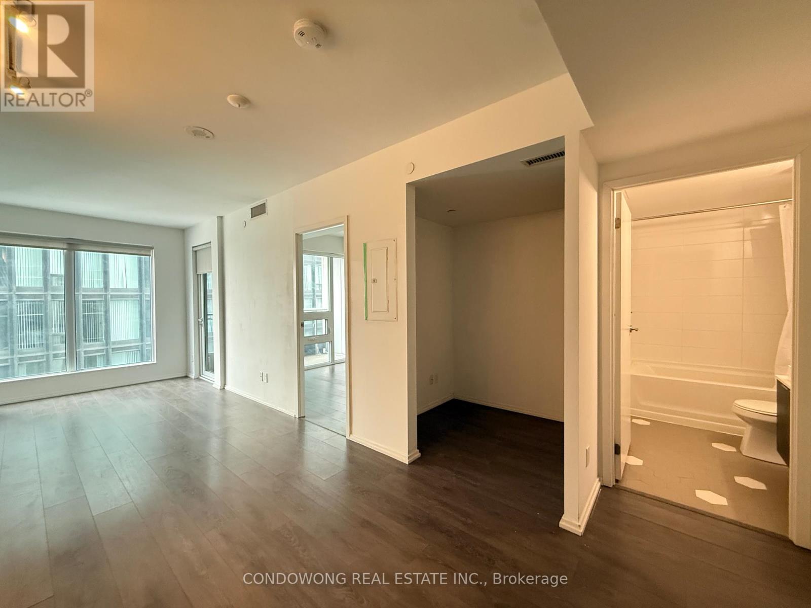 1706 - 68 Shuter Street, Toronto, Ontario  M5B 0B4 - Photo 3 - C12767162