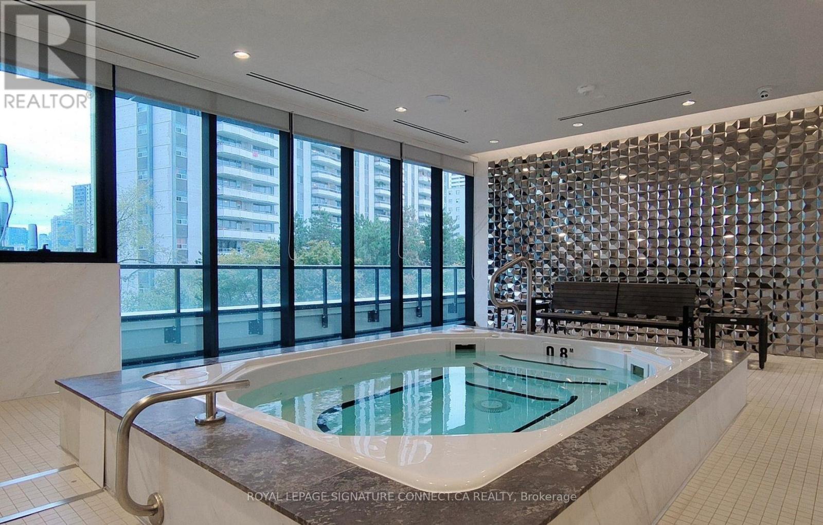 1105 - 575 Bloor Street E, Toronto, Ontario  M4X 1J8 - Photo 12 - C12767174