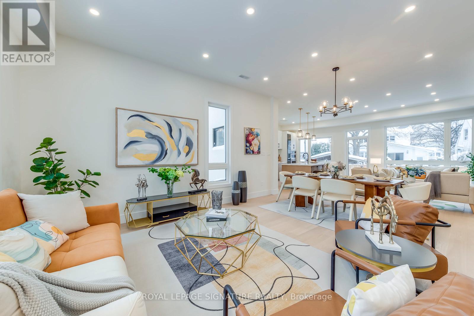 24 Merritt Road, Toronto, Ontario  M4B 3K5 - Photo 5 - E12767100