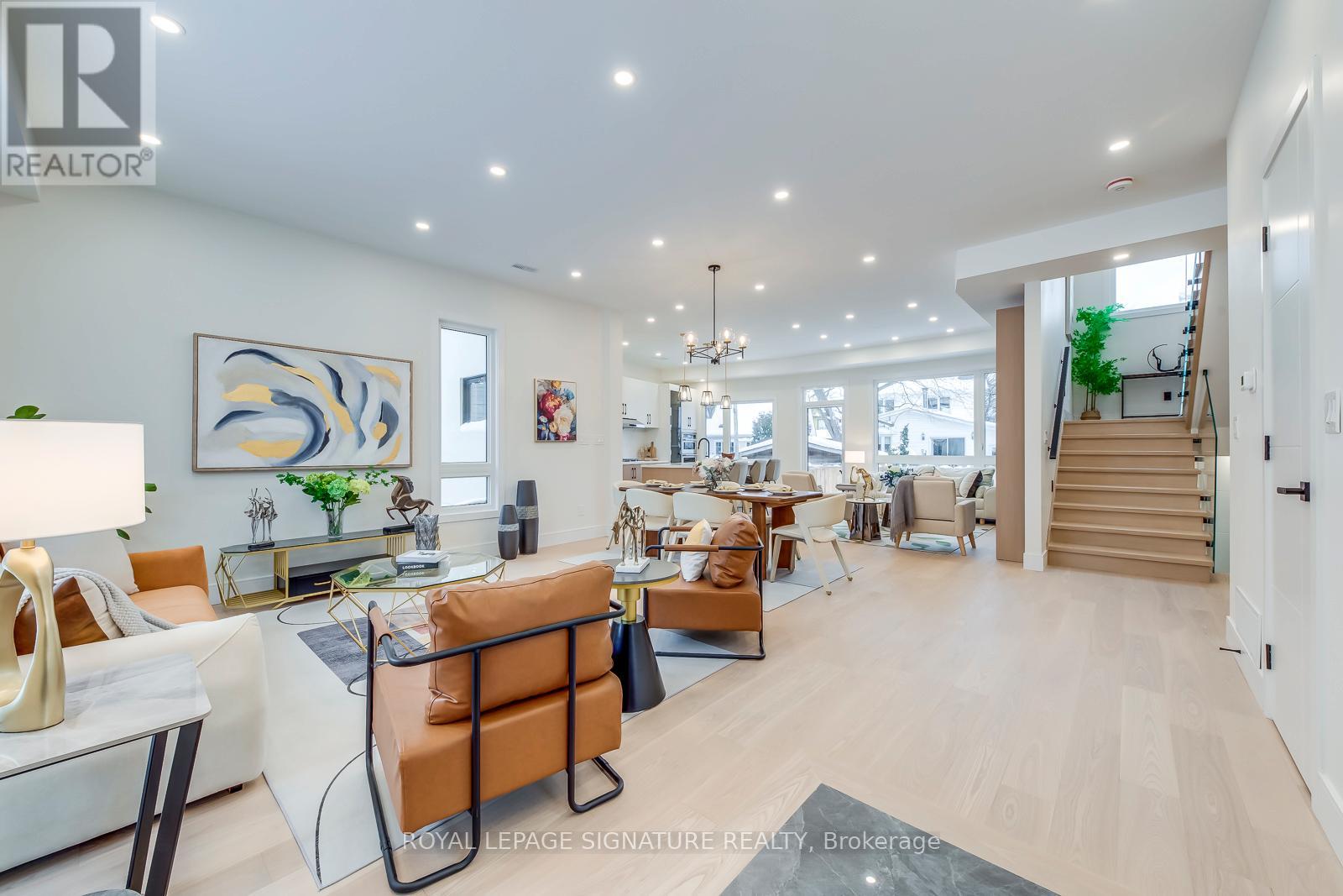 24 Merritt Road, Toronto, Ontario  M4B 3K5 - Photo 6 - E12767100