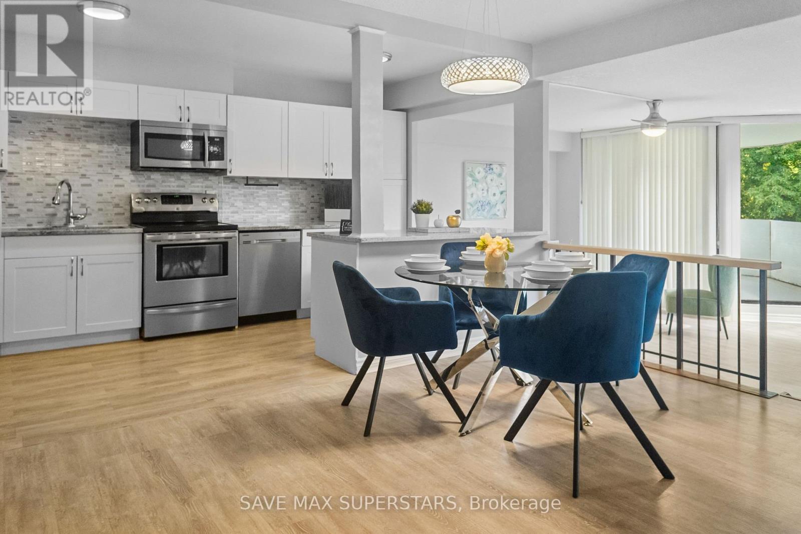 501 - 50 Baif Boulevard, Richmond Hill, Ontario  L4C 5L1 - Photo 2 - N12767082