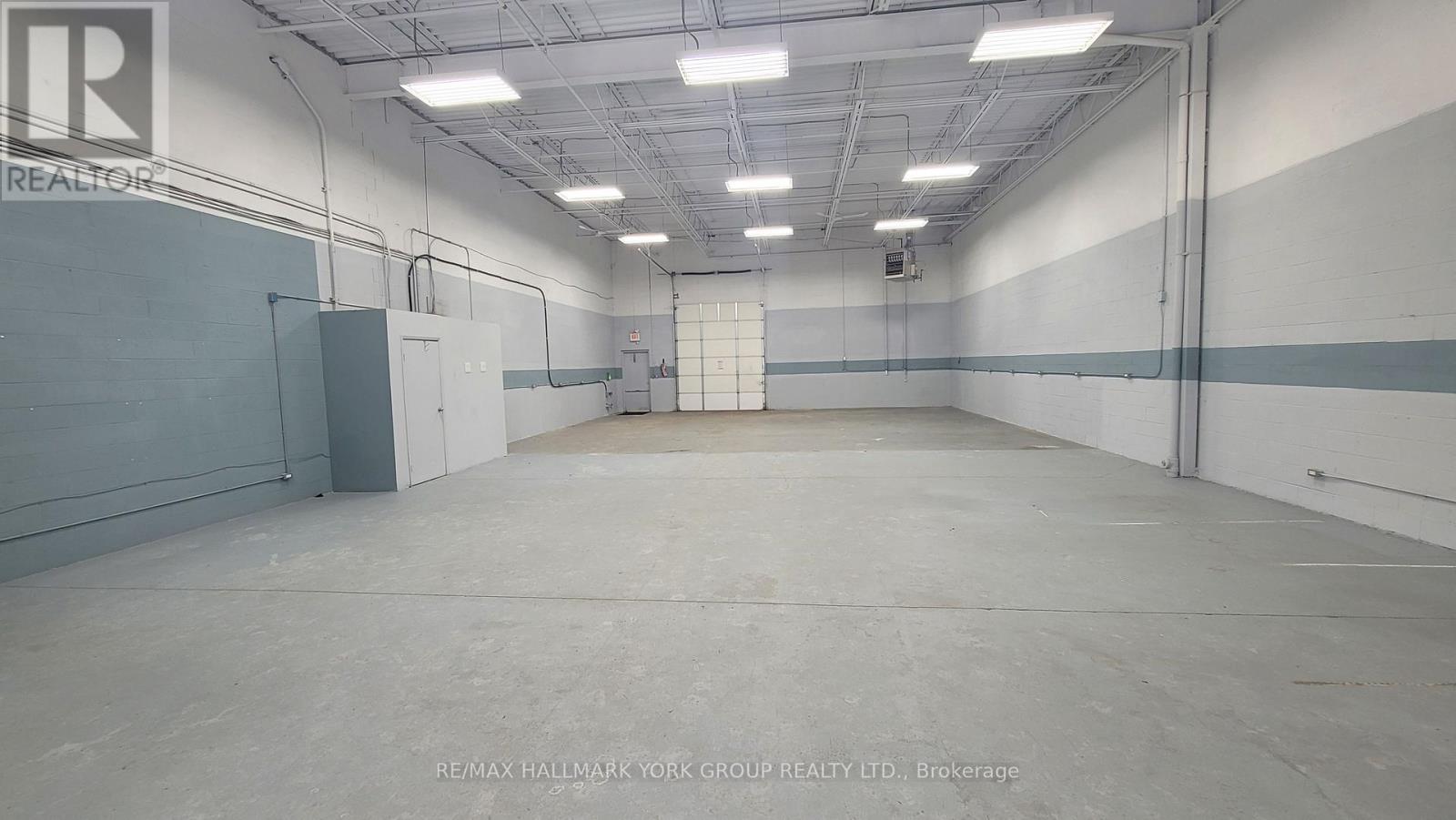 7 - 75 Mary Street, Aurora, Ontario  L4G 1G3 - Photo 4 - N12767164