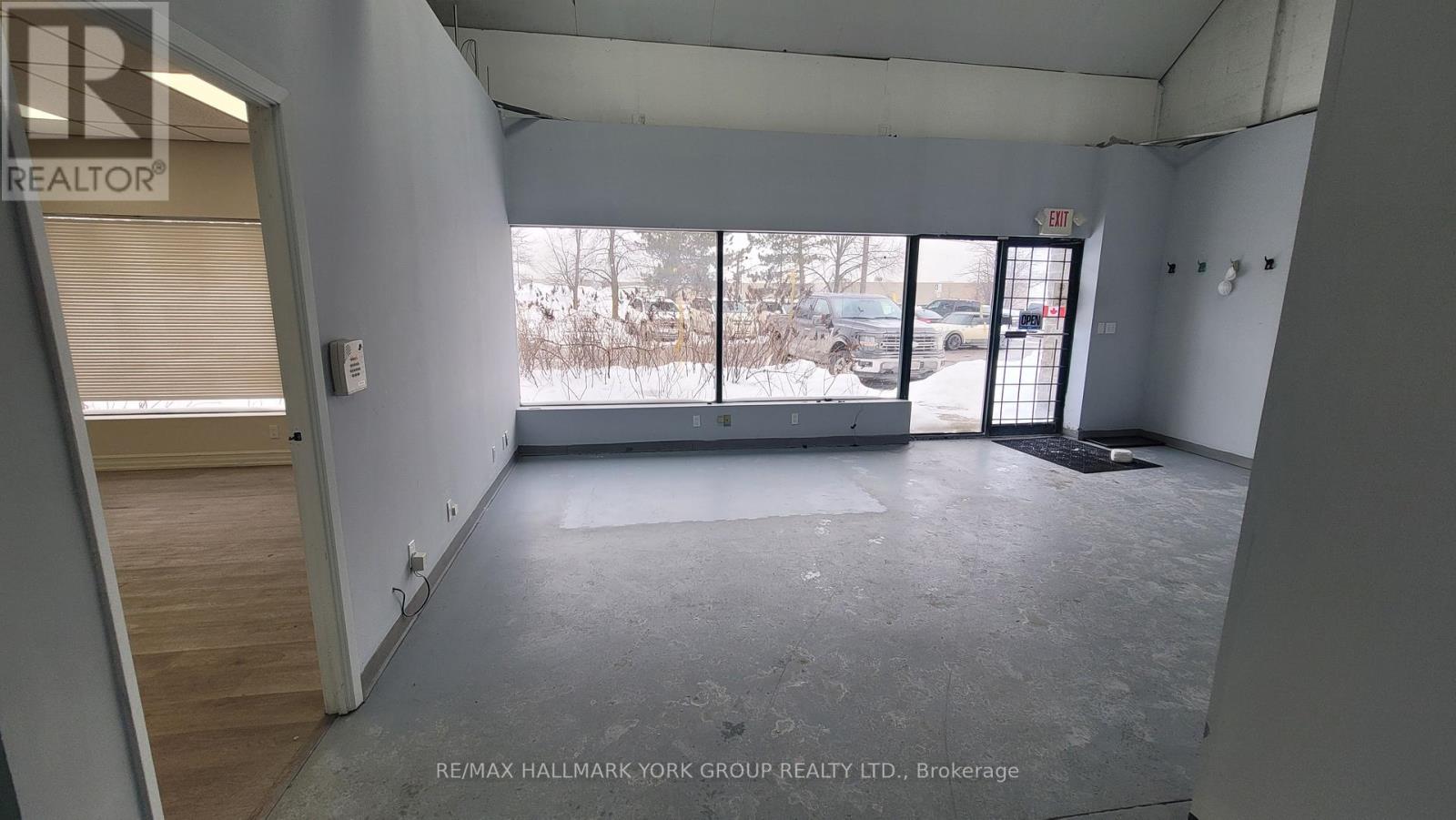 7 - 75 Mary Street, Aurora, Ontario  L4G 1G3 - Photo 6 - N12767164