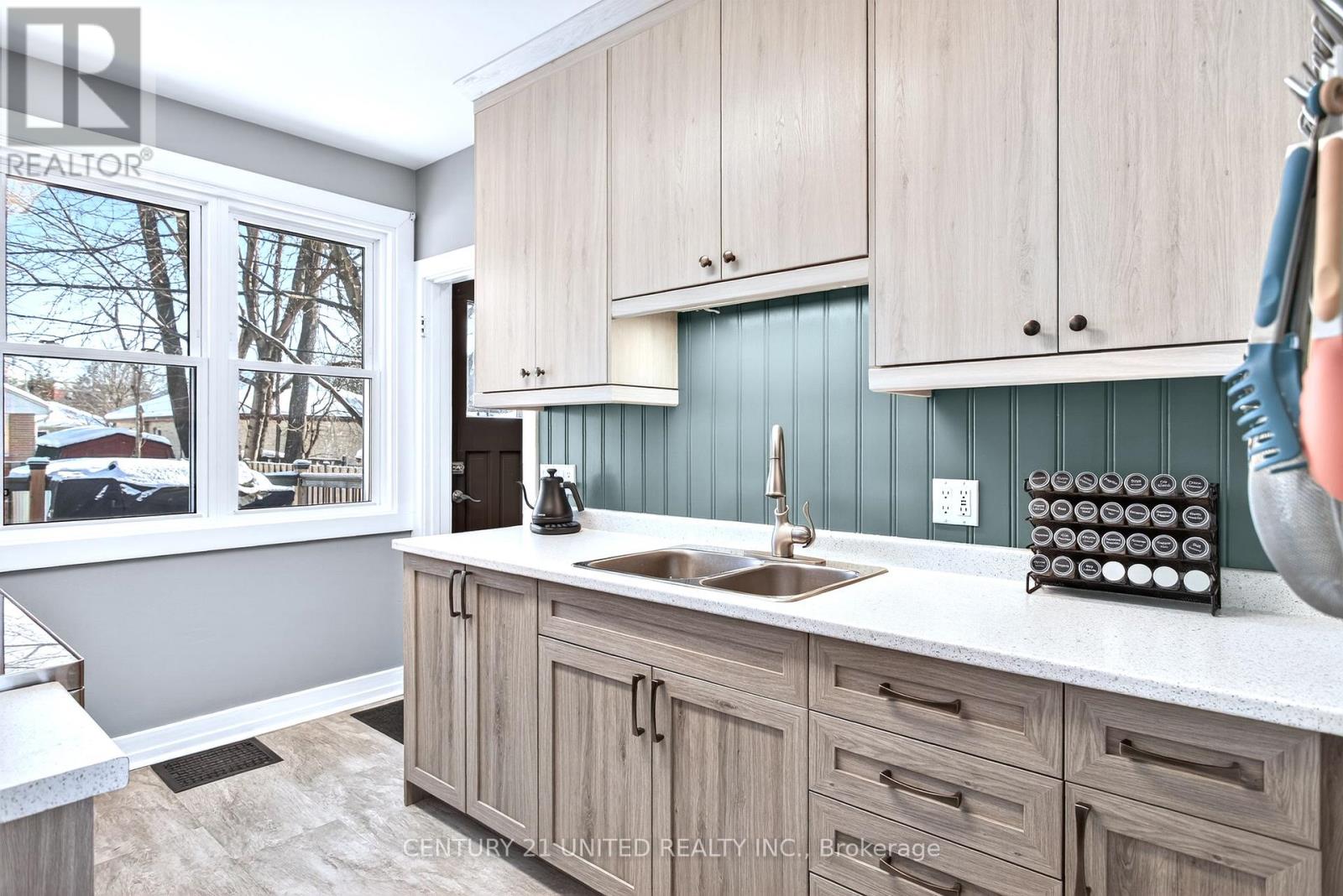 814 Argyle Street, Peterborough, Ontario  K9H 5T3 - Photo 13 - X12763986