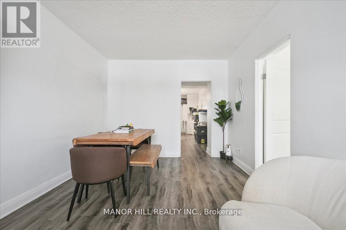 929 Lakeshore Road, Mississauga, Ontario  L5E 1E3 - Photo 16 - W12767016