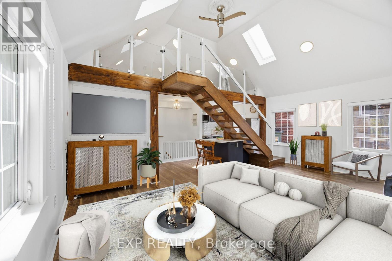 34 High Park Boulevard, Toronto, Ontario  M6R 1M7 - Photo 2 - W12767074