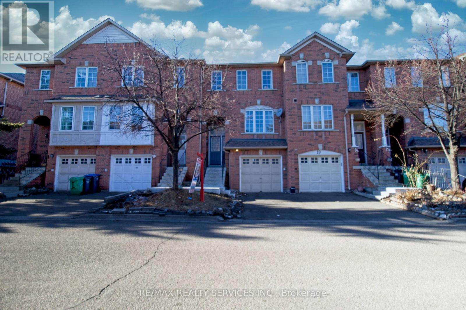 21 - 170 Havelock Drive, Brampton, Ontario  L6W 4T3 - Photo 3 - W12767094