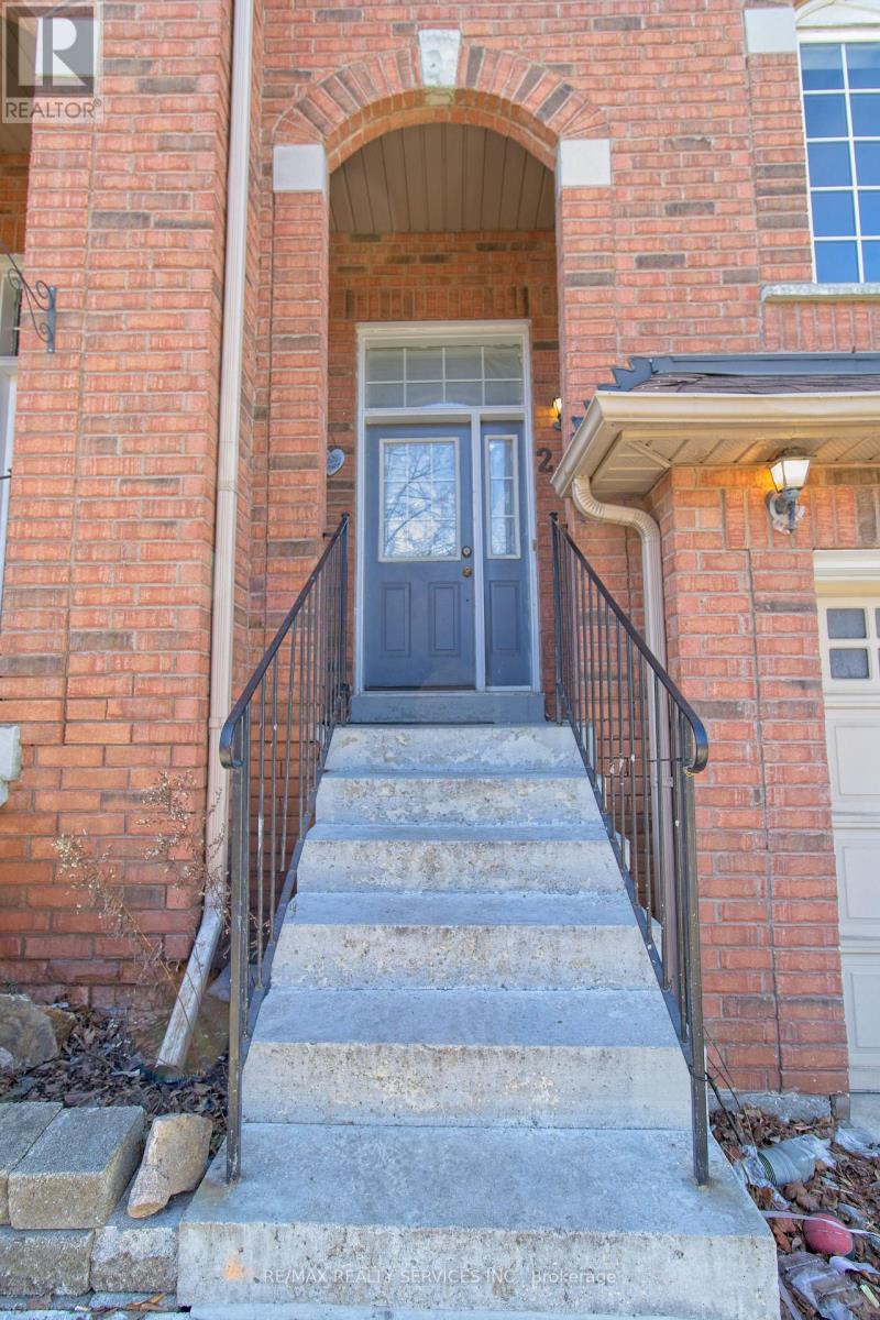 21 - 170 Havelock Drive, Brampton, Ontario  L6W 4T3 - Photo 6 - W12767094
