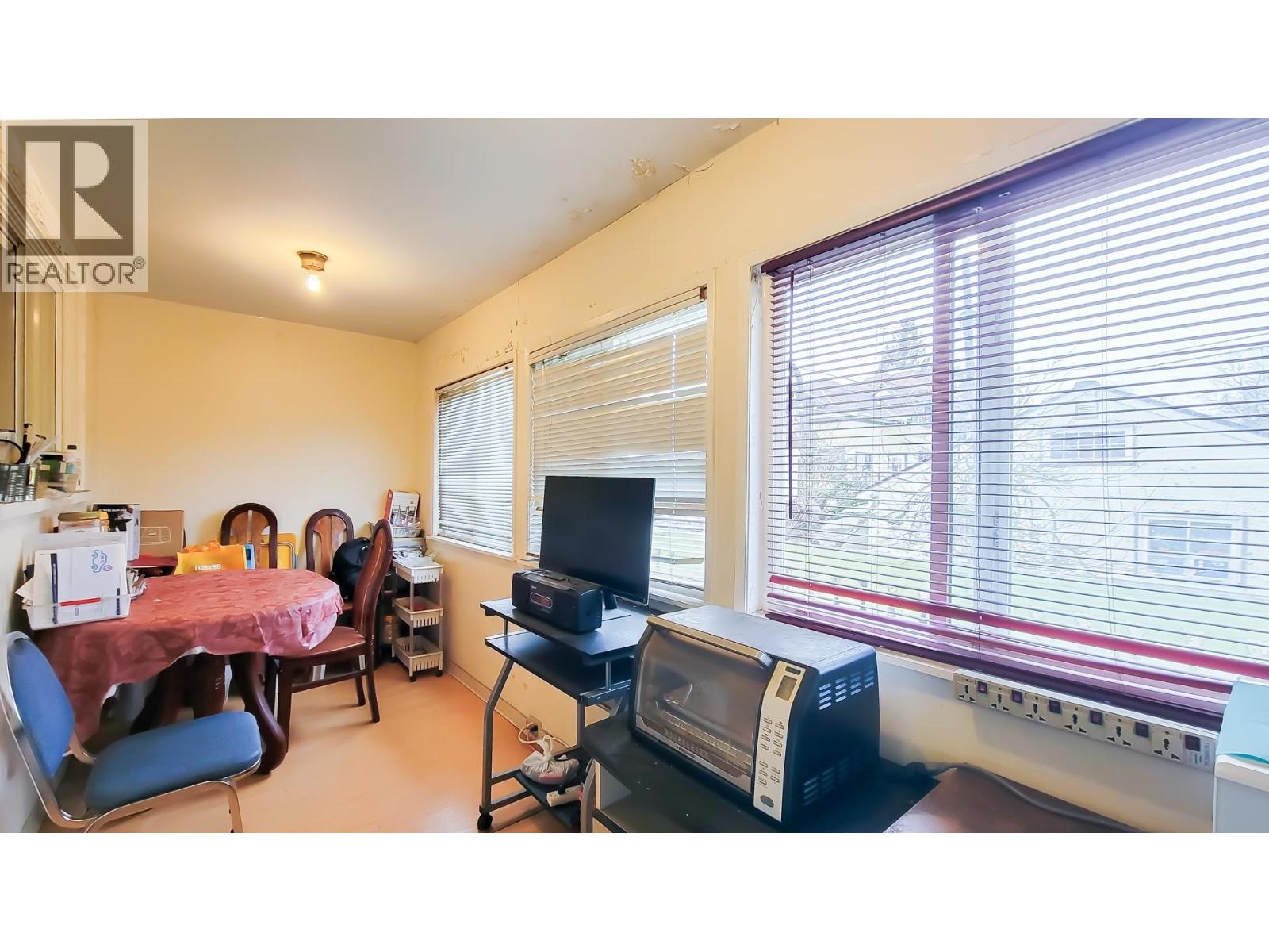 8245 Selkirk Street, Vancouver, British Columbia  V6P 4H8 - Photo 12 - R3087266