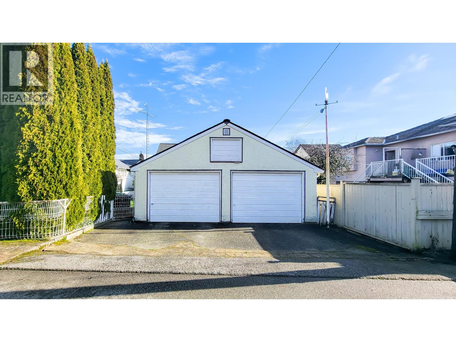8245 Selkirk Street, Vancouver, British Columbia  V6P 4H8 - Photo 39 - R3087266